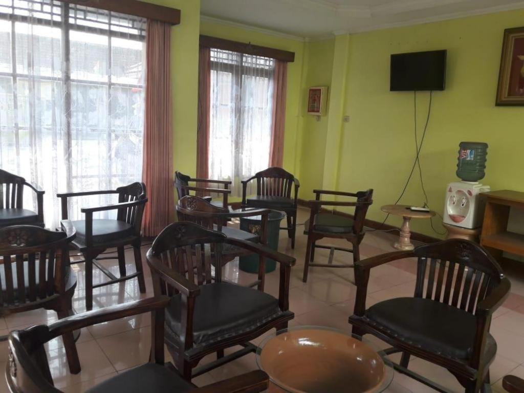 Hotel Puri Ageng Yogyakarta Exterior photo