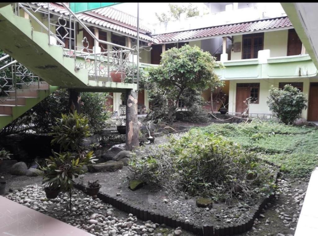 Hotel Puri Ageng Yogyakarta Exterior photo